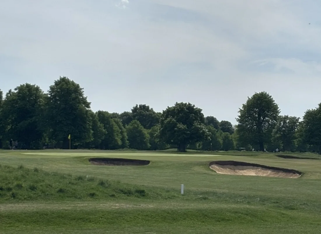 Hampton Court Palace Golf Club course
